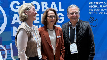 Leading Like a Coach